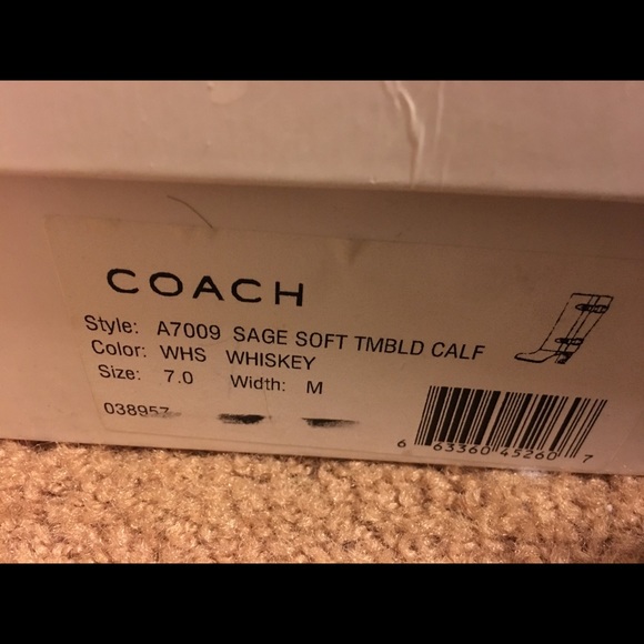 Elegant Classy Coach 👢 Boots - Picture 8 of 8